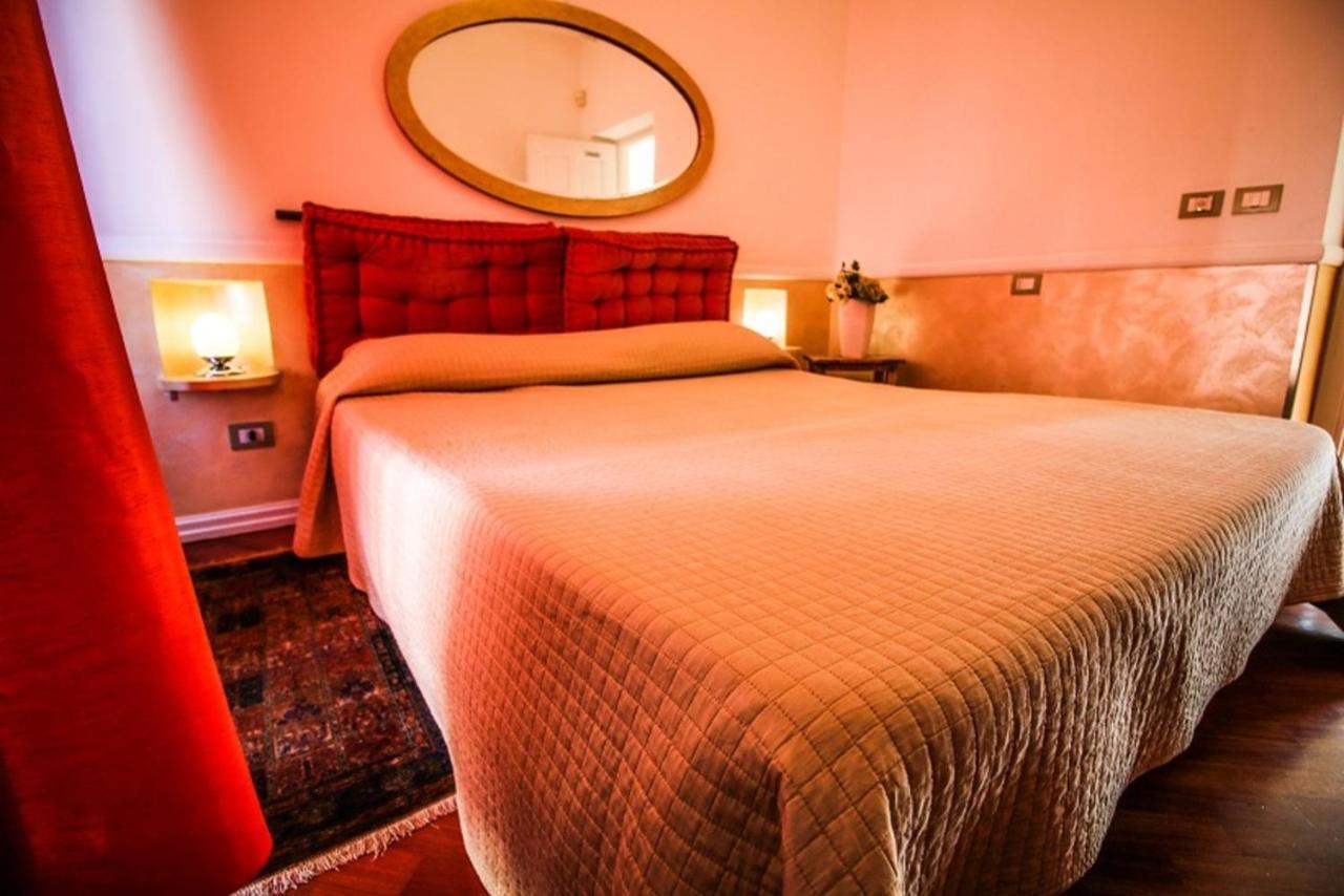 ローマ アルデバラン Bed & Breakfast エクステリア 写真